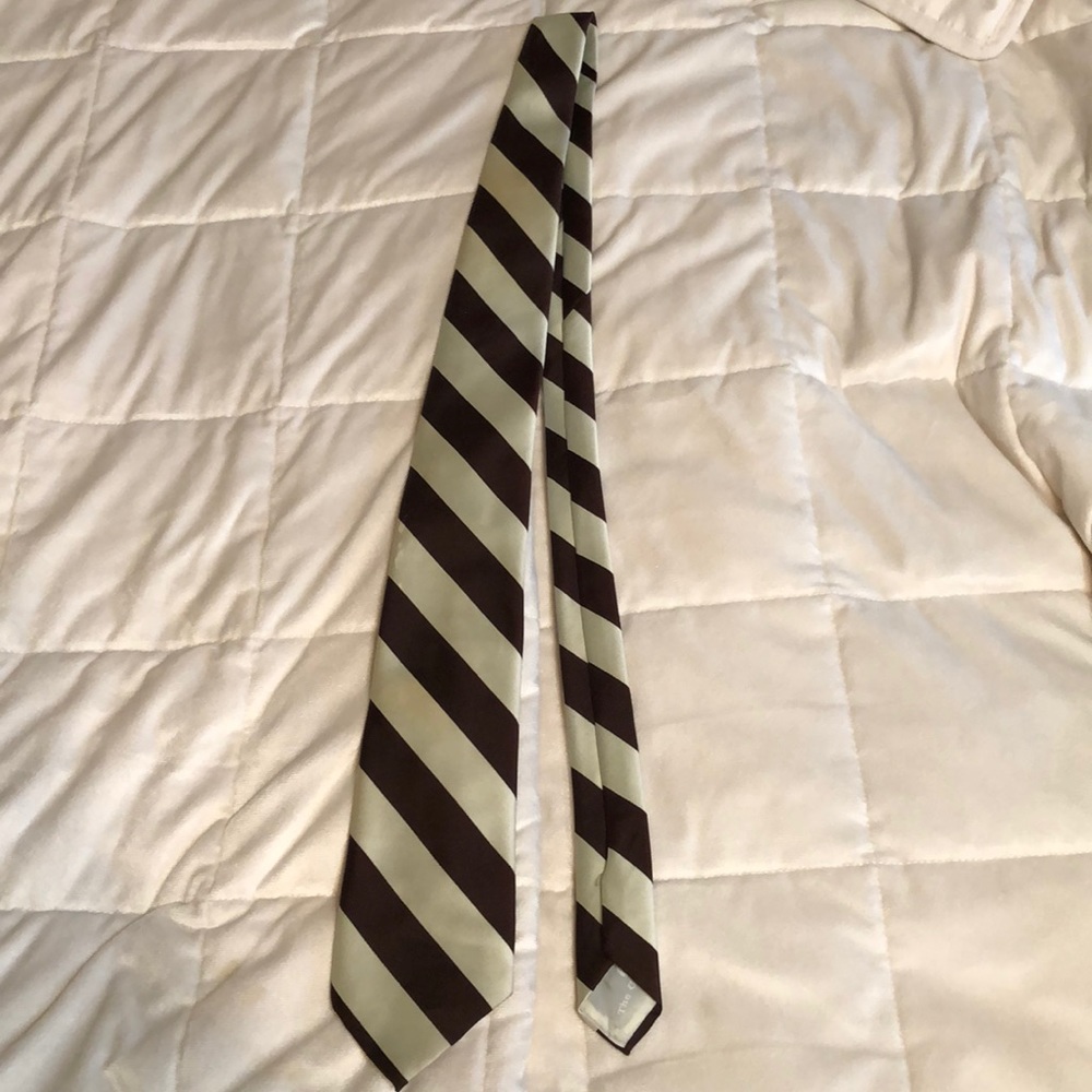 Men’s Tie 

Stain Free